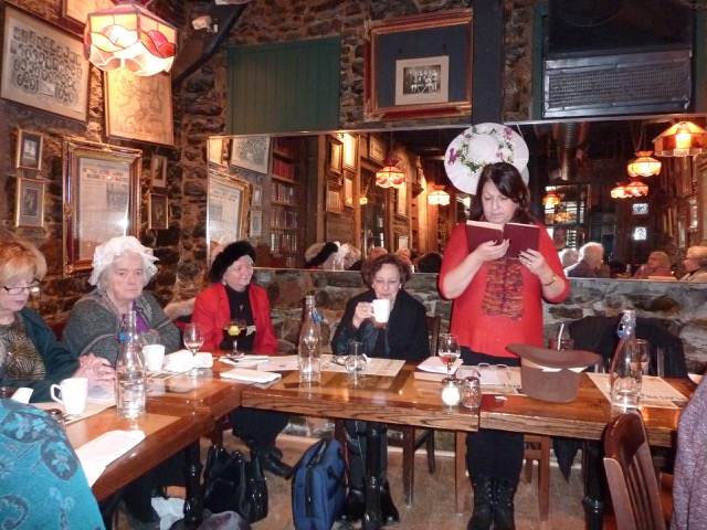 Ellie reads the first few pages of 