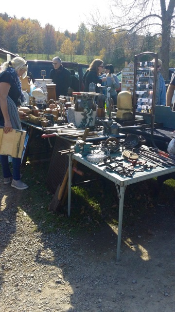 We divided into teams and spent around 2 hours looking for Dickens memorabilia